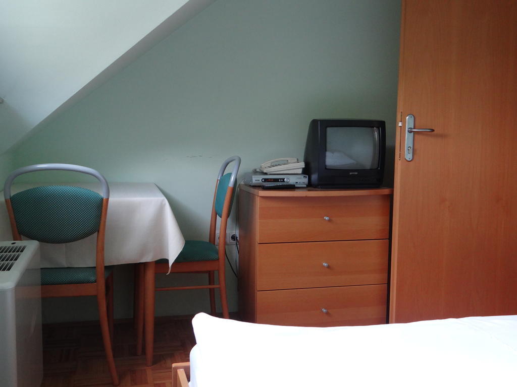 Rooms Hochkraut Celje Phòng bức ảnh