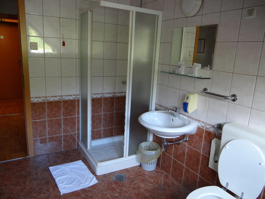 Rooms Hochkraut Celje Phòng bức ảnh